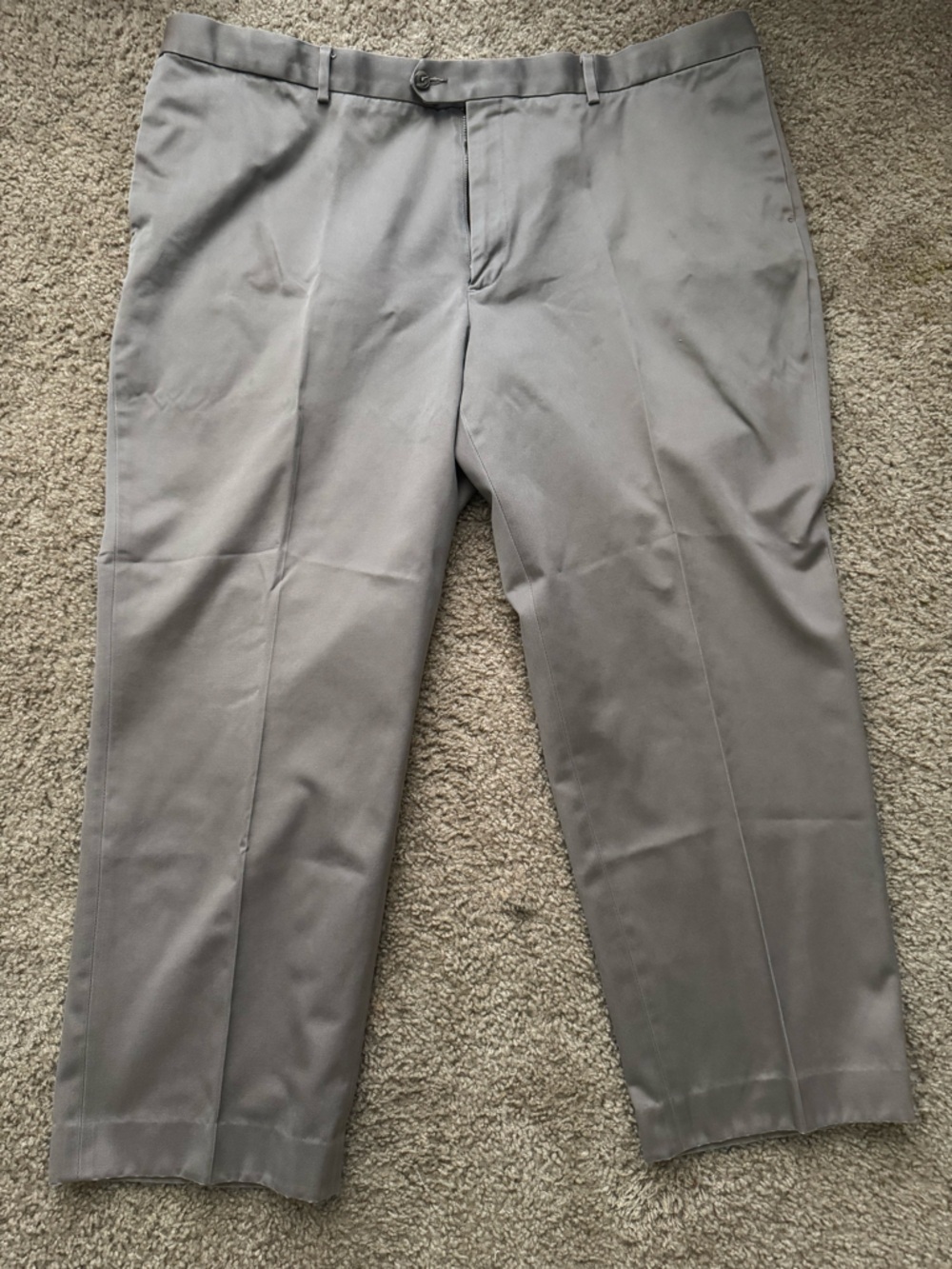 Perry Ellis Classic Straight-Leg Dress Pants in Light Gray